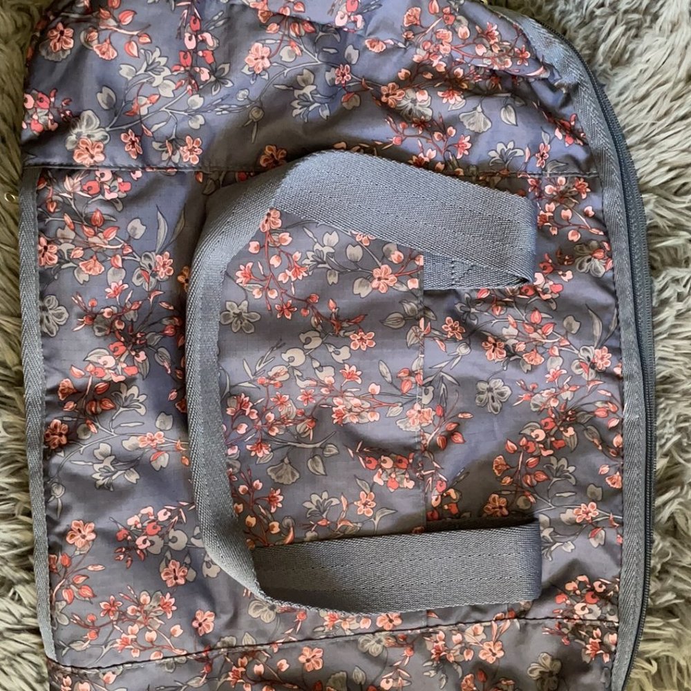 LeSportsac Large 20” Weekender Travel Duffle Tote